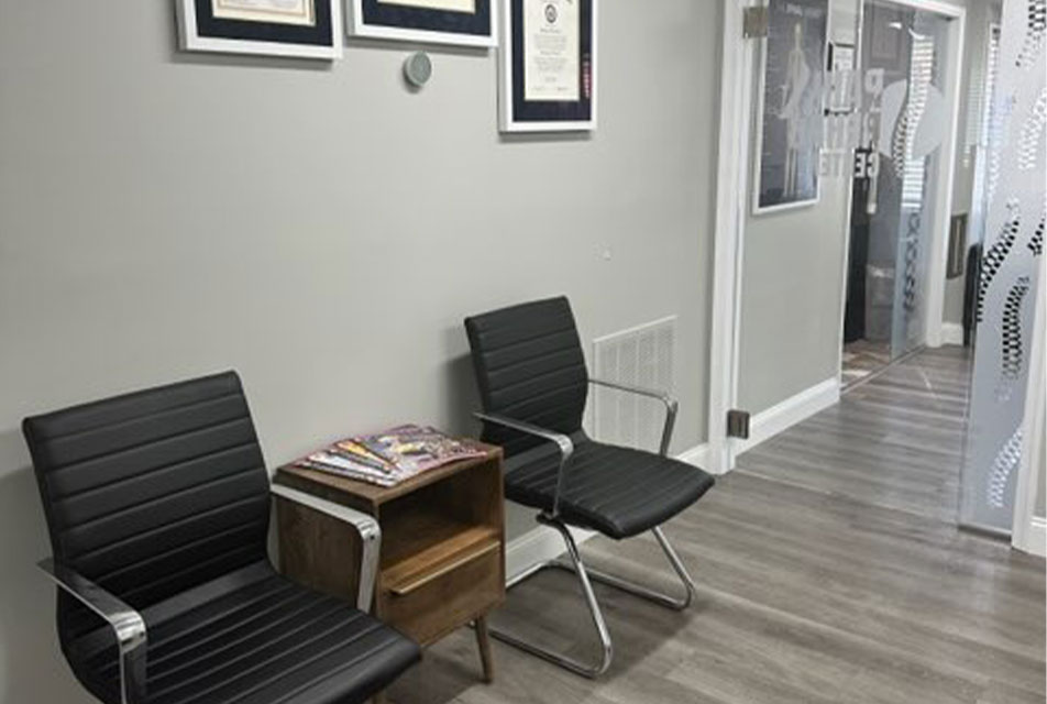 Pain and Rehab Center In Camp Springs waiting room